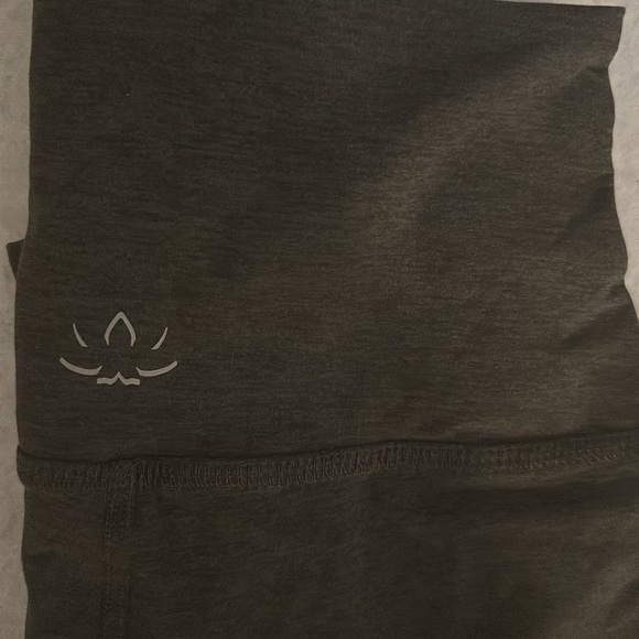 NWT Beyond Yoga SPACEDYE High waisted leggings pant SIZE SMALL IN HUNTER GREEN. - Picture 7 of 8